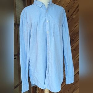 American Eagle button down long sleeve shirt